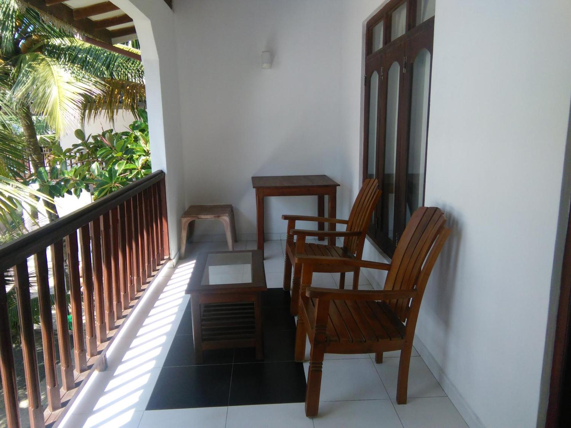 Hotel Rainbow Surf Beach Koggala Pokoj fotografie