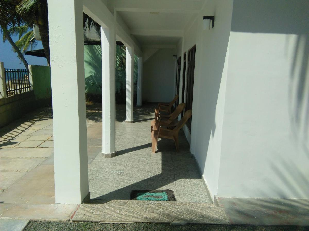Hotel Rainbow Surf Beach Koggala Exteriér fotografie