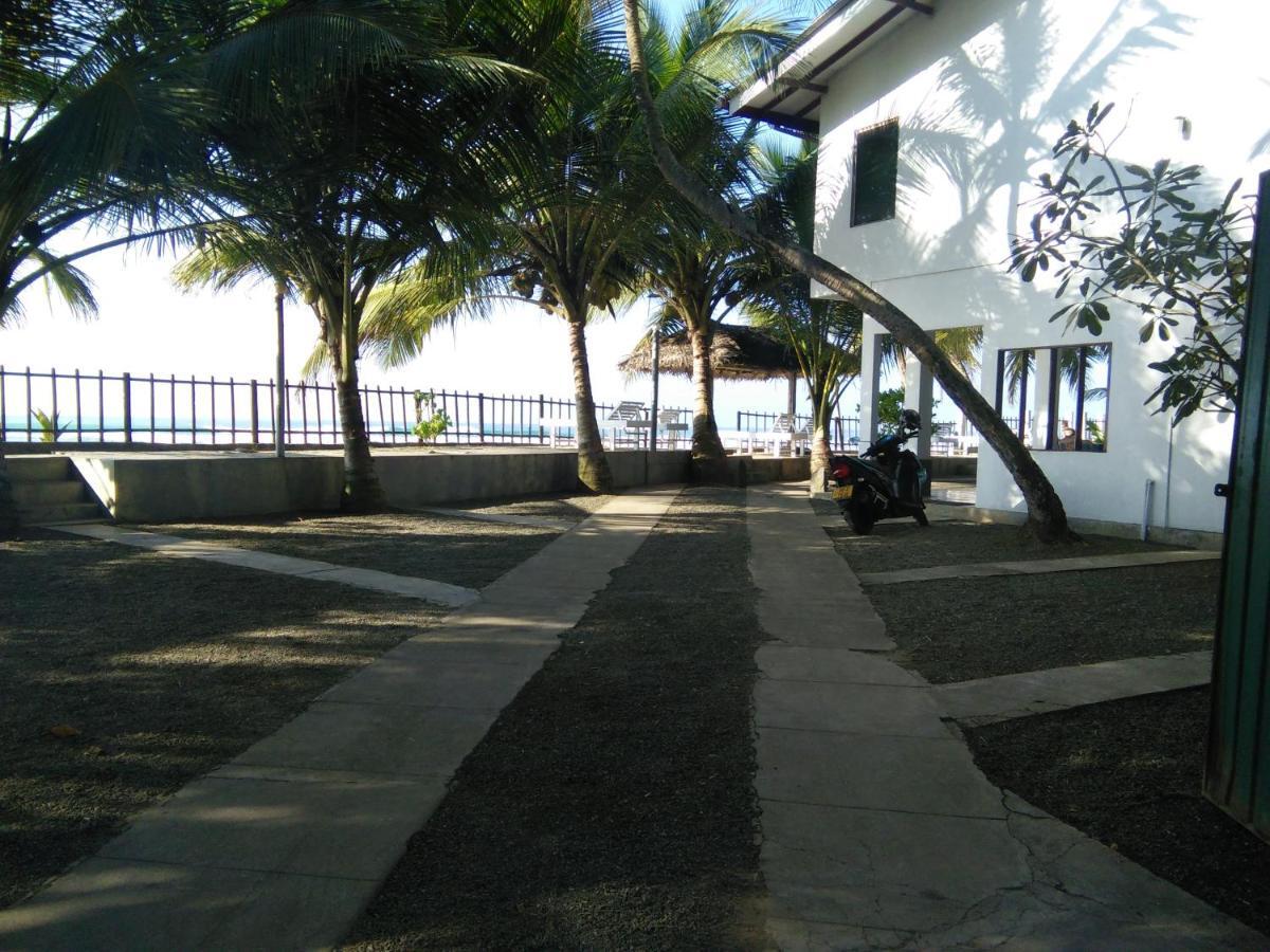 Hotel Rainbow Surf Beach Koggala Exteriér fotografie